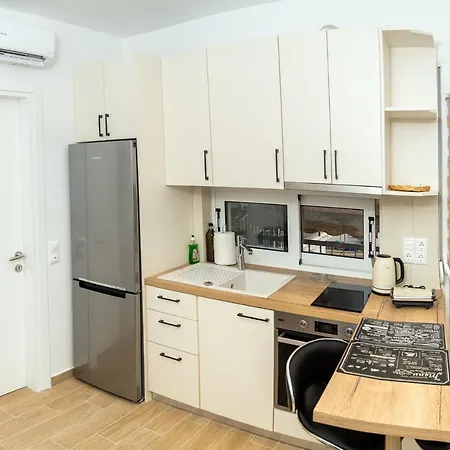 Apartment Modern Chiou